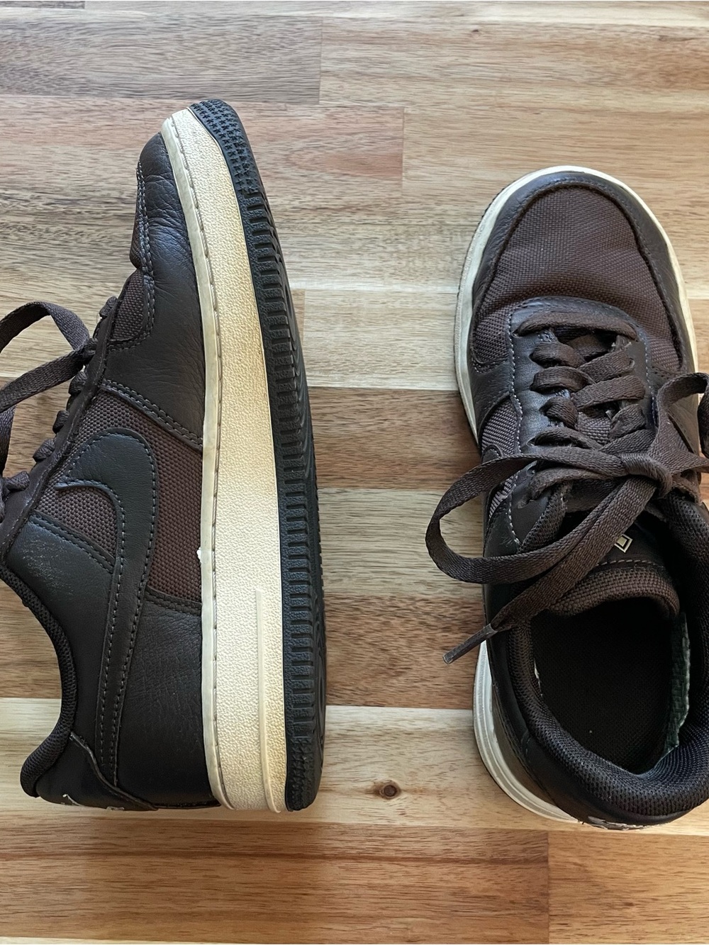 Nike Brown Low-Top Sneakers